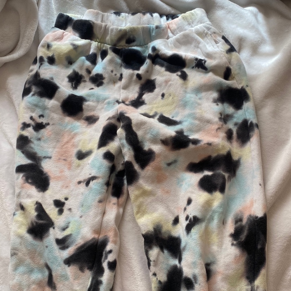 Cute tye dye jogger sweats!
